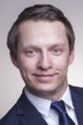 Bild: Frank Korablin verstärkt AENGEVELT-RESEARCH in Berlin