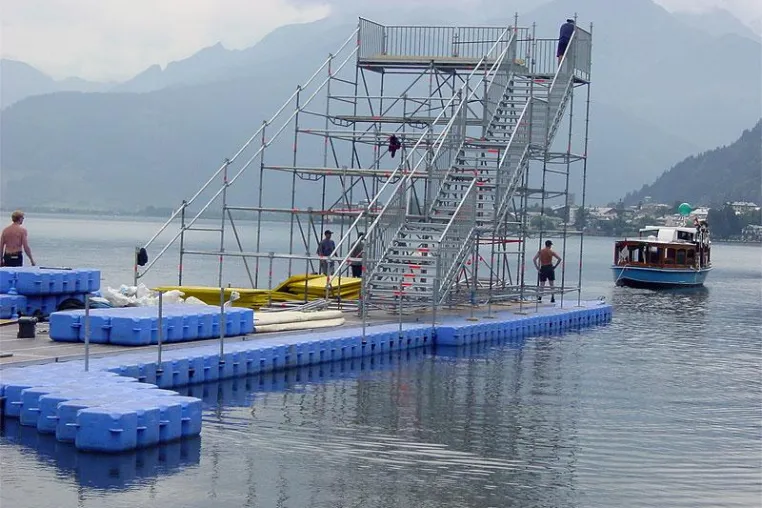 Bild: Ponton Schwimmstege und Schwimmplattformen von rentafloat