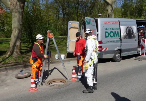 Bild: Fuge für Fuge, Riss für Riss