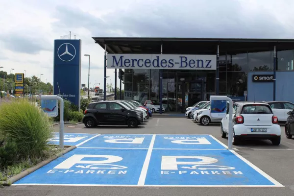 Mercedes-Benz in Würzburg installiert intelligentes Ladecluster mit acht Ladepunkten von chargeIT mobility Bild: Mercedes-Benz in Würzburg installiert intelligentes Ladecluster mit acht Ladepunkten von chargeIT mobility