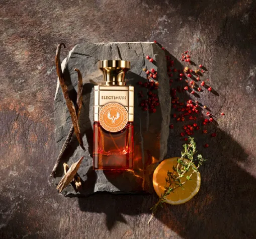 Bild: SPICE D’ARNO – der neue Duft von Electimuss leitet neue Kollektion ein