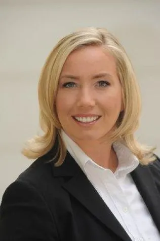 Viel Schatten und wenig Licht beim Elterngeld Bild: Viel Schatten und wenig Licht beim Elterngeld