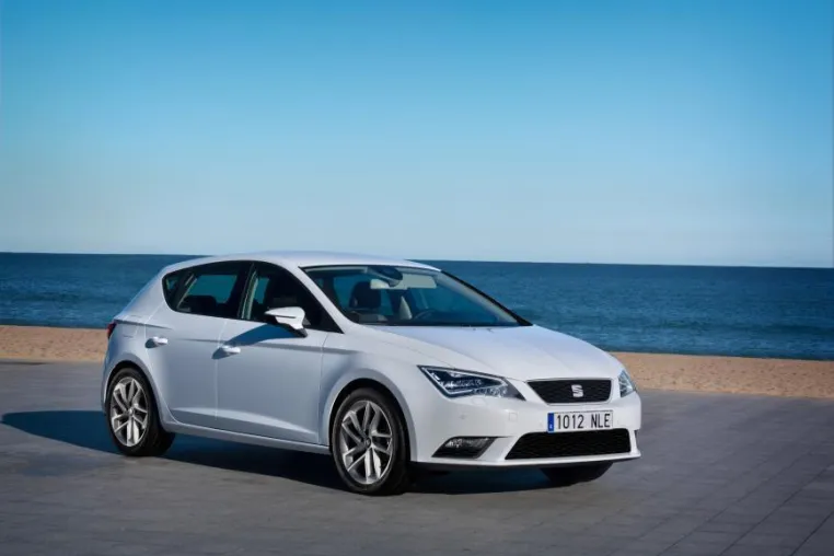 Neuer SEAT Leon und Alhambra gewinnen „Auto Trophy 2012“ Bild: Neuer SEAT Leon und Alhambra gewinnen „Auto Trophy 2012“