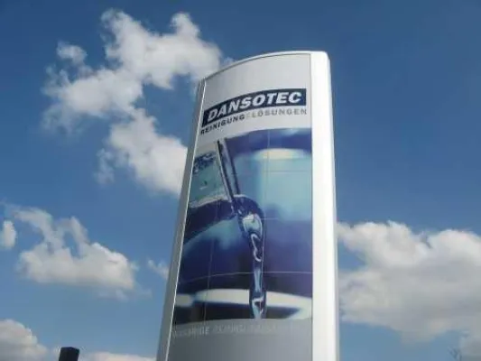 Bild: RAiN-Partner DANSOTEC entwickelt innovativen Reiniger für die industrielle Metallreinigung