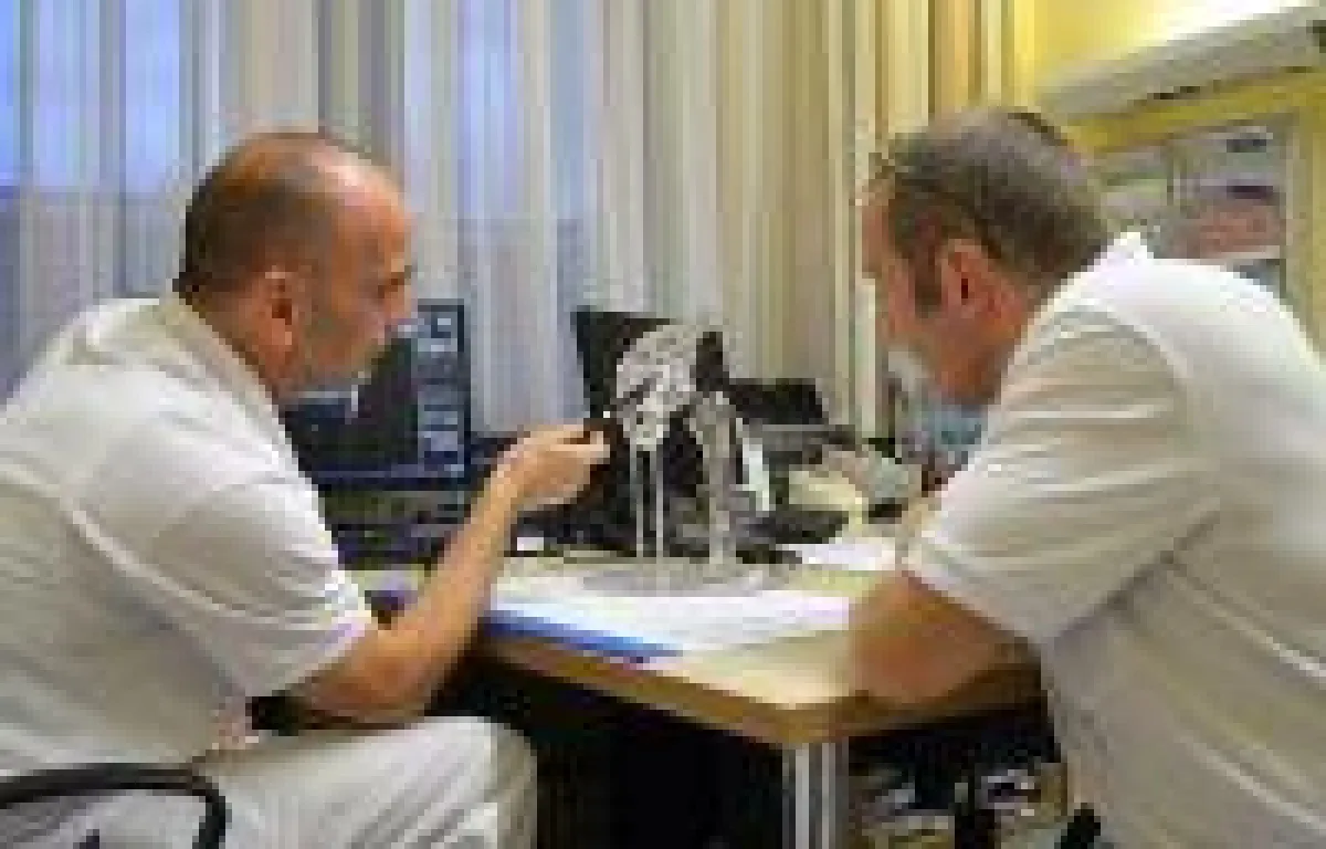 Individuelle Planung im EndoProtetikZentrum des Gesundheitszentrums Bitterfeld/Wolfen.