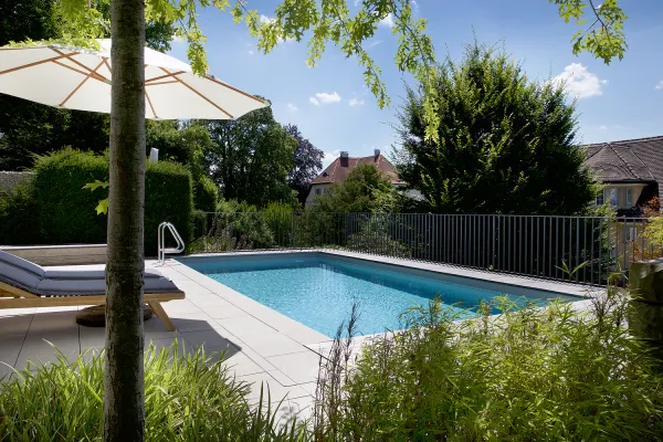 Dauerurlaub am eigenen Pool Bild: Dauerurlaub am eigenen Pool