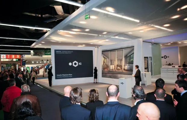 Bild: Die Deceunink Gruppe beweist Kompetenz und Innovationskraft auf der Fensterbau Frontale 2008