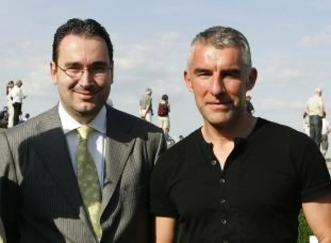 HRV-Präsident Gregor Baum mit Fußballtrainer Mirko Slomka auf der Neuen Bult