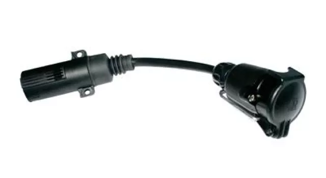 Bild: Transatlantische Verbindungen – Verschiedene Normen für Anhängersteckverbinder im Vergleich