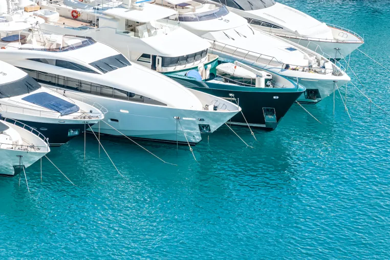 Bild: ZIZOO MIT JÄHRLICHEM WACHSTUM VON MEHR ALS 150 PROZENT UND NEUEN BÜROS IN ATHEN UND MIAMI 