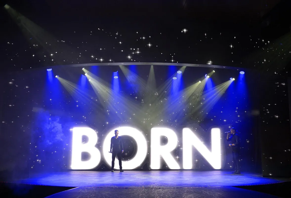 Chauvet Maverick Scheinwerfer im Theater der MS Color Line