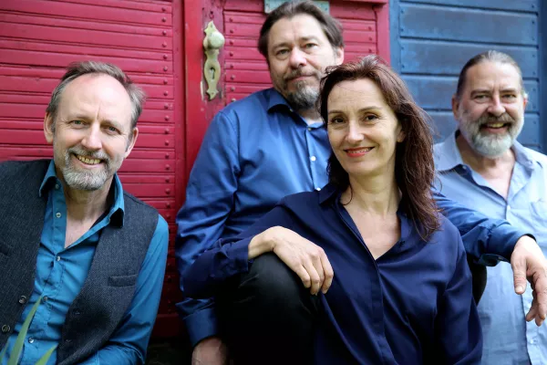 Bild: ZURÜCK³   Die Gorillas spielen wieder - auf 3 Bühnen