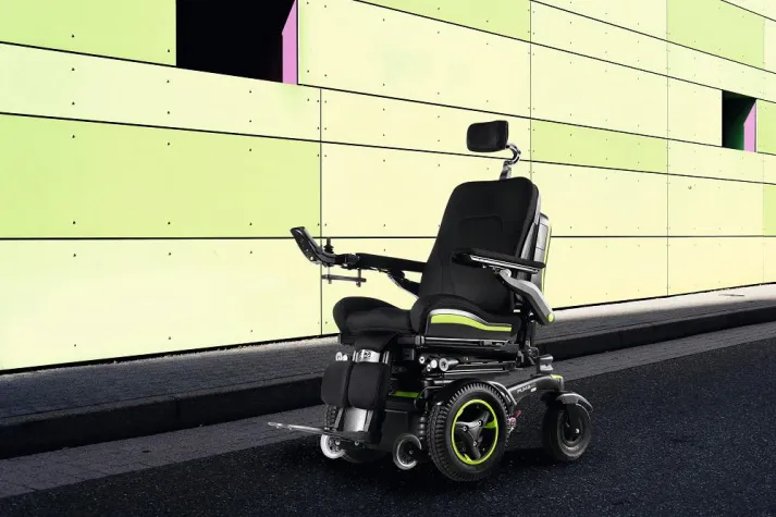 Bild: Stabilität in jeder Lage: Biomechanisches Sitzsystem mit Frontantrieb