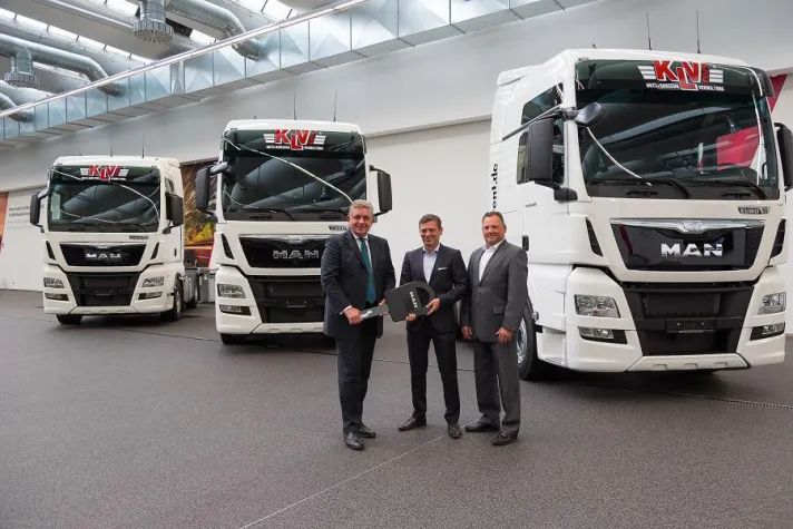 Bild: KLVrent® übernimmt das 2.000. MAN-Nutzfahrzeug