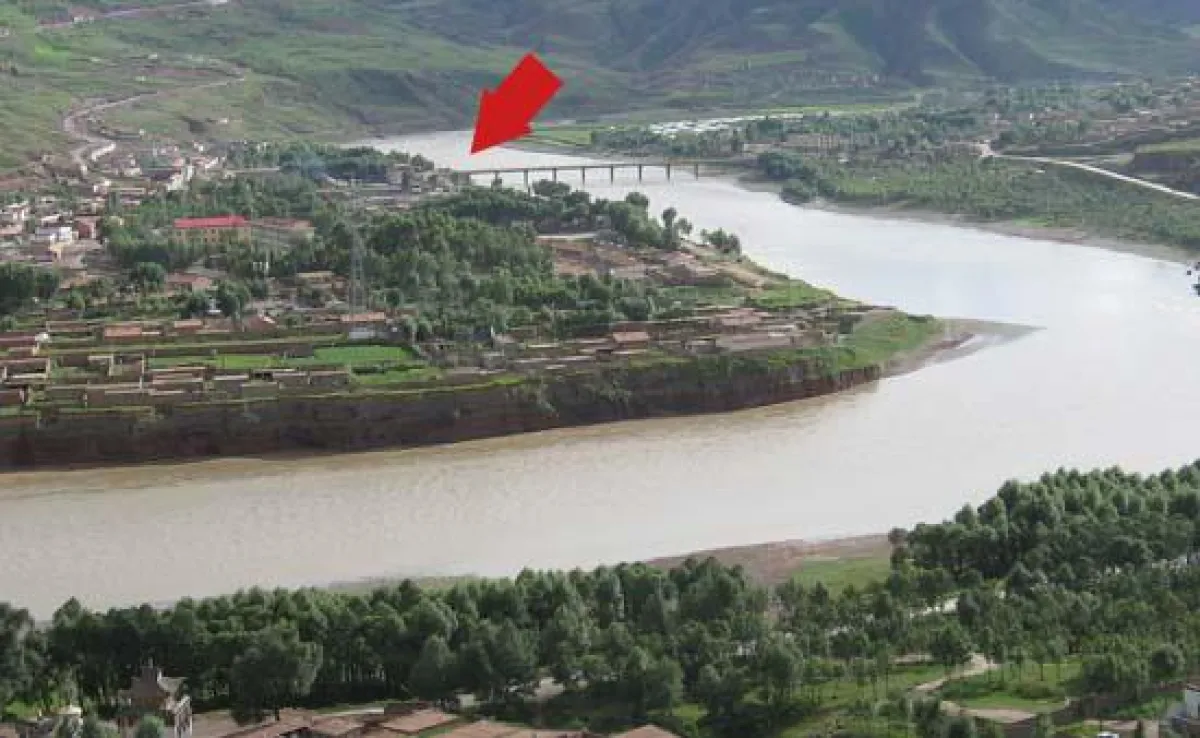 Der Machu bei Ragya und die Stelle, wo Tashi Sanpo sich ertränkte