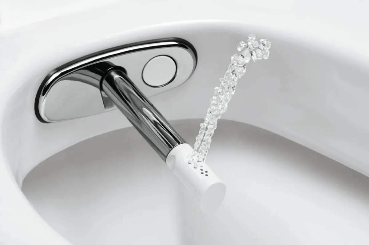 Der Duscharm der Dusch-WC-Serie übernimmt die sanfte und hygienische Reinigung.
