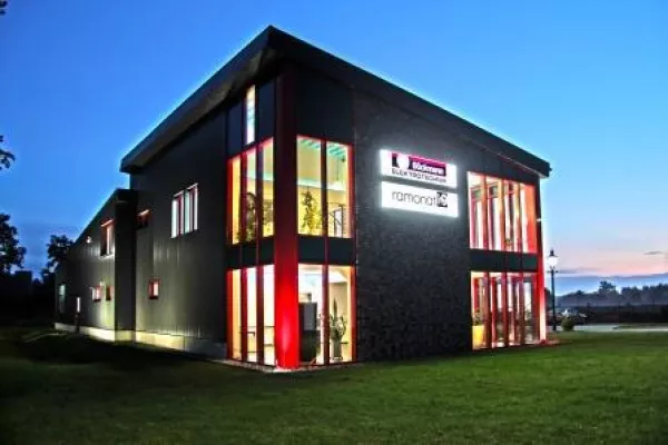 Helle Ideen, strahlender Eindruck: Moderne Lichtgestaltung bringt neue Möglichkeiten des Erfolgs. Bild: Helle Ideen, strahlender Eindruck: Moderne Lichtgestaltung bringt neue Möglichkeiten des Erfolgs.