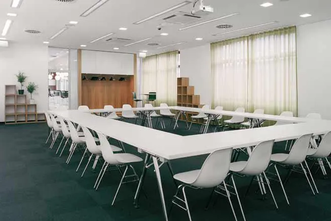 Bild: KOSTENLOSER VERANSTALTUNGSRAUM FÜR FLÜCHTLINGSHILFE IN MÜNCHEN