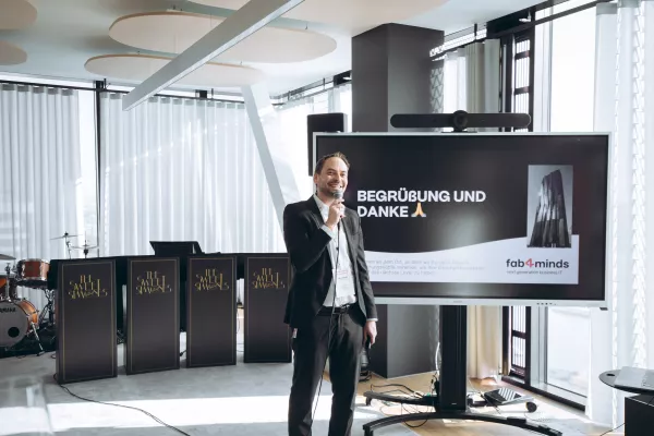 fab4minds eröffnet neuen Firmenstandort im 44. Stock des DC Towers in Wien Bild: fab4minds eröffnet neuen Firmenstandort im 44. Stock des DC Towers in Wien