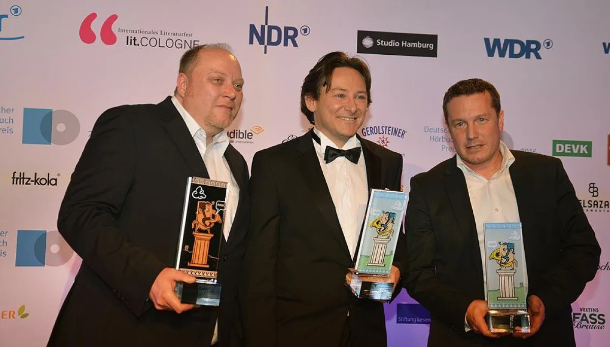 Hörkules 2016 Gewinner: Marc Sieper (Lübbe Audio), Simon Jäger (Sprecher), Torsten Surberg (Audible)