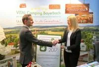 Bild: VITAL Camping Bayerbach erhält zum fünften Mal Camping.Info Award 2017