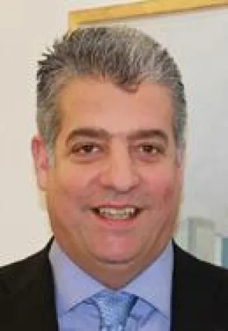 Bild: Jan André Baumgart verstärkt AENGEVELT IMMOBILIEN in Frankfurt