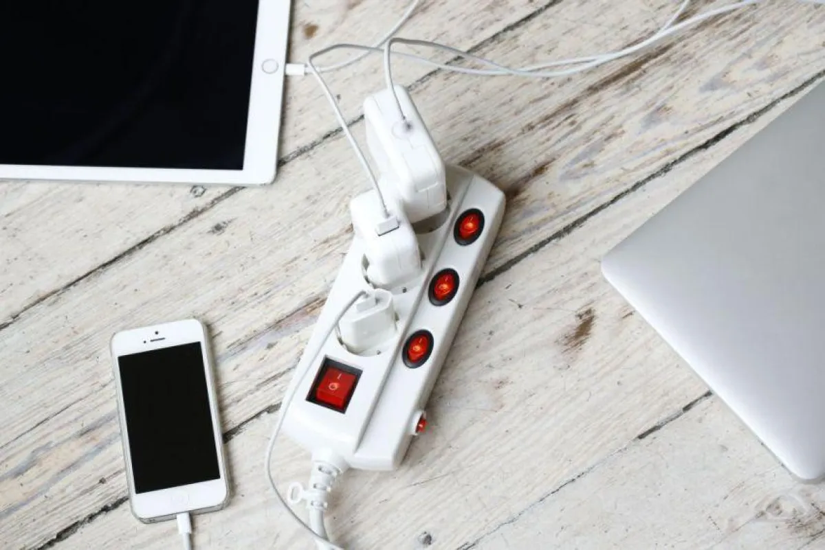 Abschaltbare Steckdosenleiste © E WIE EINFACH