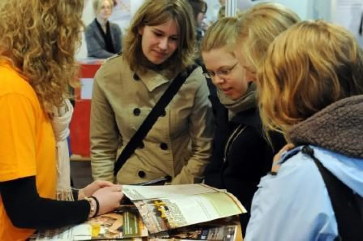 Beratung rund um Studium, Beruf und Abiturientenausbildung auf der Horizon