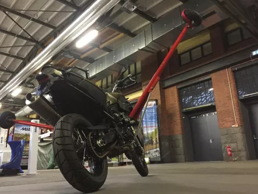 Bild: ADAC Fahrsicherheitszentrum Berlin-Brandenburg präsentiert sich auf Messe BMT