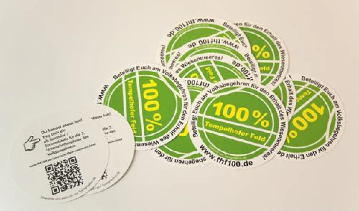 Grüne Aufkleber für ein grünes Berlin