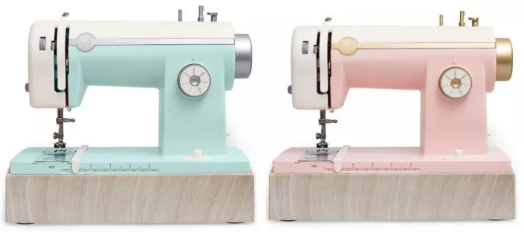 Bild: Rechnung war gestern - Monis-Bastelstube bringt neue We R Memory Nähmaschine auf Ratenkauf