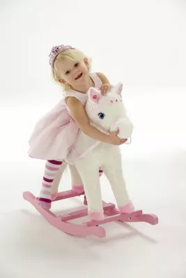 Bild: Spielzeug der Marke "Maja Prinzessin von Hohenzollern" tut Gutes für Kinder in Not