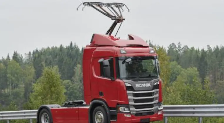 Bild: Ausschreibung für E-Autobahn beendet: Scania liefert 15 Hybrid-Lkw