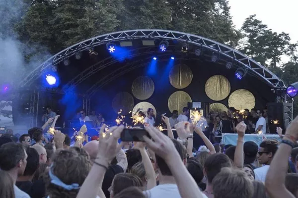 Bild: GEMCO stattet „Tanz im Park“ beim Volkswagen Lichterfest aus