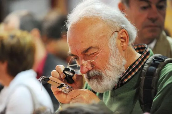 Antik-Uhrenbörse Furtwangen im Schwarzwald vom 24. bis 26. August Bild: Antik-Uhrenbörse Furtwangen im Schwarzwald vom 24. bis 26. August