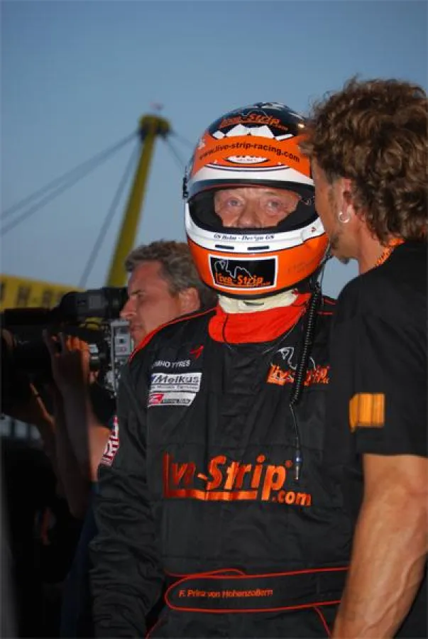 Prinz von Hohenzollern und Teamchef kurz vor dem Rennen
