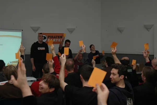 Bild: Piraten gründen Kreisverbände Stadt Darmstadt und Landkreis Darmstadt-Dieburg