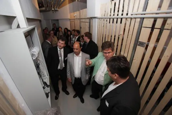 Bild: Satellitenempfang zum Anfassen