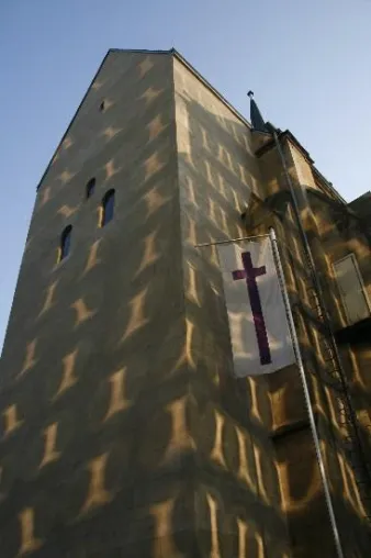Bild: Arbeitskreis Evangelischer Unternehmer (AEU) feiert theologische Berater in der Kölner Antoniterkirche