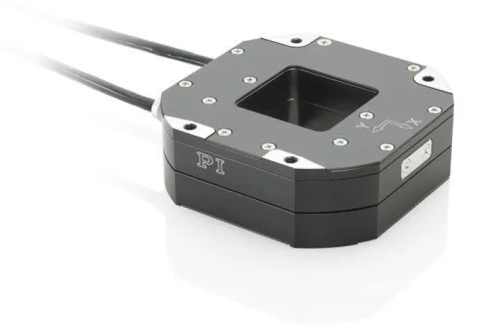Bild: Neuer Piezoscanner von PI: Große Apertur in kompaktem Format