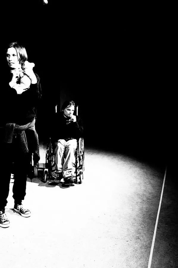 Nazi-Euthanasie an Behinderten: theater 36 reist in eine bedrückende Vergangenheit