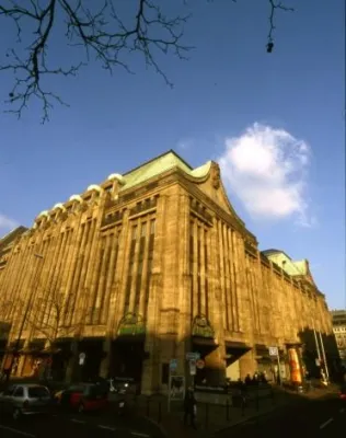 Bild: Merkur, Erfrischungsräume und Weiße Wochen - Stadtführung zur Düsseldorfer Warenhausgeschichte