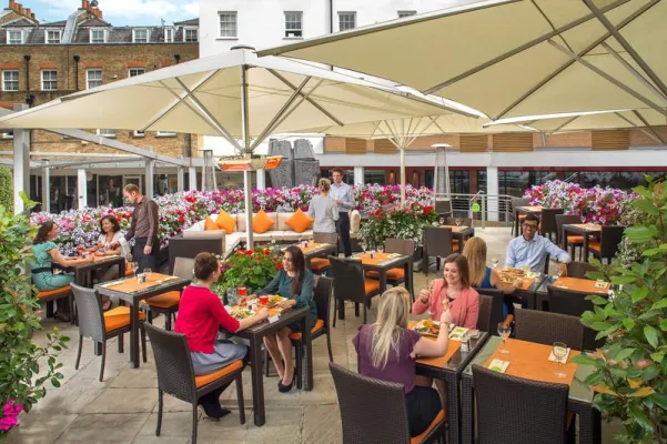 Bild: Im Herzen Londons in den Frühling grillen – The Terrace eröffnet am Jumeirah Lowndes Hotel