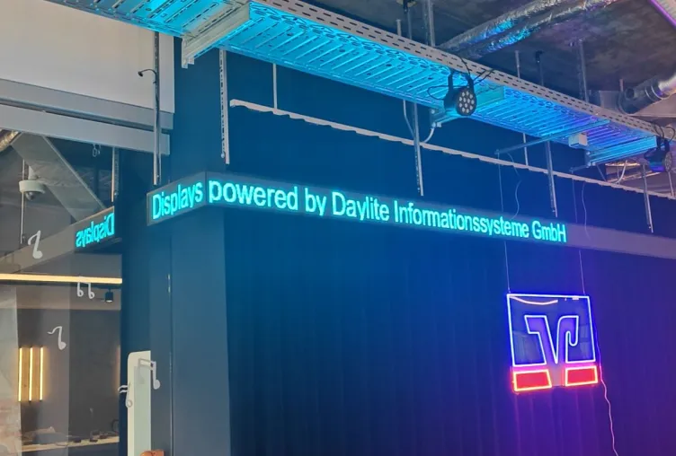 Neuer Auftritt der VR-Bank in Bietigheim: Modern, innovativ und kundenorientiert Bild: Neuer Auftritt der VR-Bank in Bietigheim: Modern, innovativ und kundenorientiert