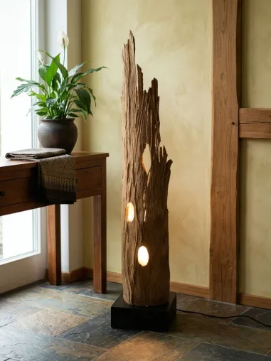 Treibholz Lampen als Unikate: Kinaree zeigt handgefertigte Steh- und Tischlampen aus Thailand Bild: Treibholz Lampen als Unikate: Kinaree zeigt handgefertigte Steh- und Tischlampen aus Thailand
