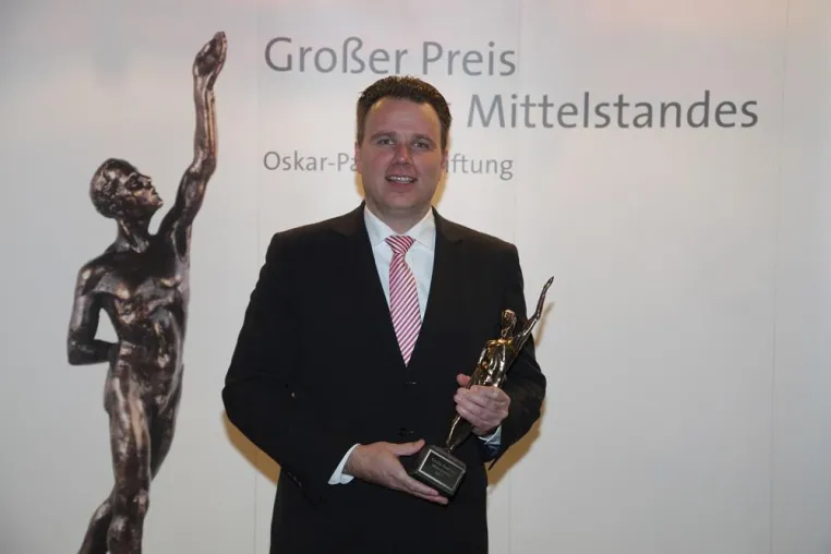 ETB electronic gewinnt „Großen Preis des Mittelstandes 2017“ Bild: ETB electronic gewinnt „Großen Preis des Mittelstandes 2017“