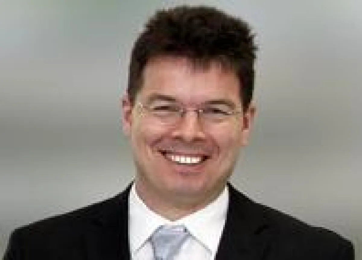 Falko Hütter, Geschäftsfeldleiter IBM Services der basycs GmbH