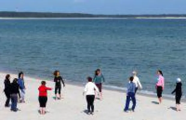 Bild: Basenfasten mit Sommer Sonne Yoga & Strand