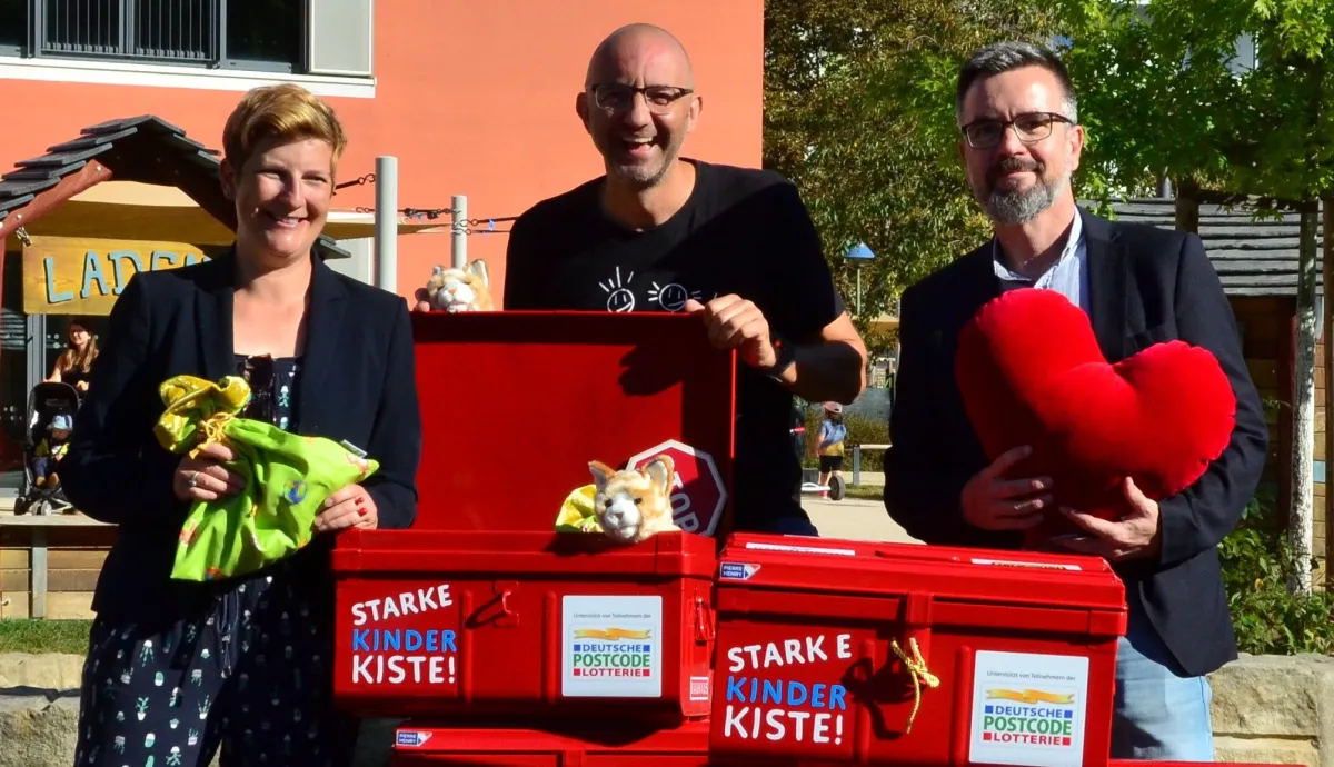 Susanne Rüthrich, Jerome Braun und Olaf Boye (© Hänsel+Gretel; Dt. Kinderschutzbund Landesverband Sachsen e.V.)