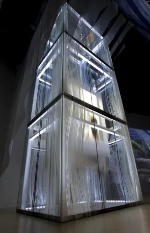 Bild: Der KONE Aufzug im finnischen Pavillon: Vision urbaner Mobilität auf der Expo 2010